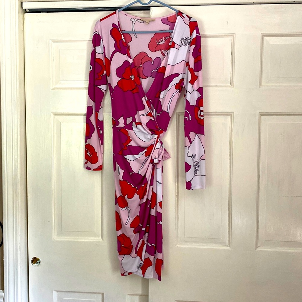 Gorgeous Lark & Ro Mid-length dress - size small